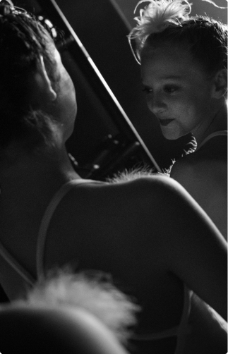 backgstage kid tanglin